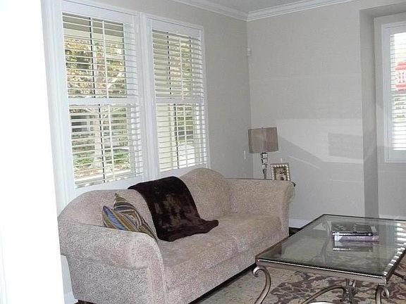3rd image of 843 Paulson Cir