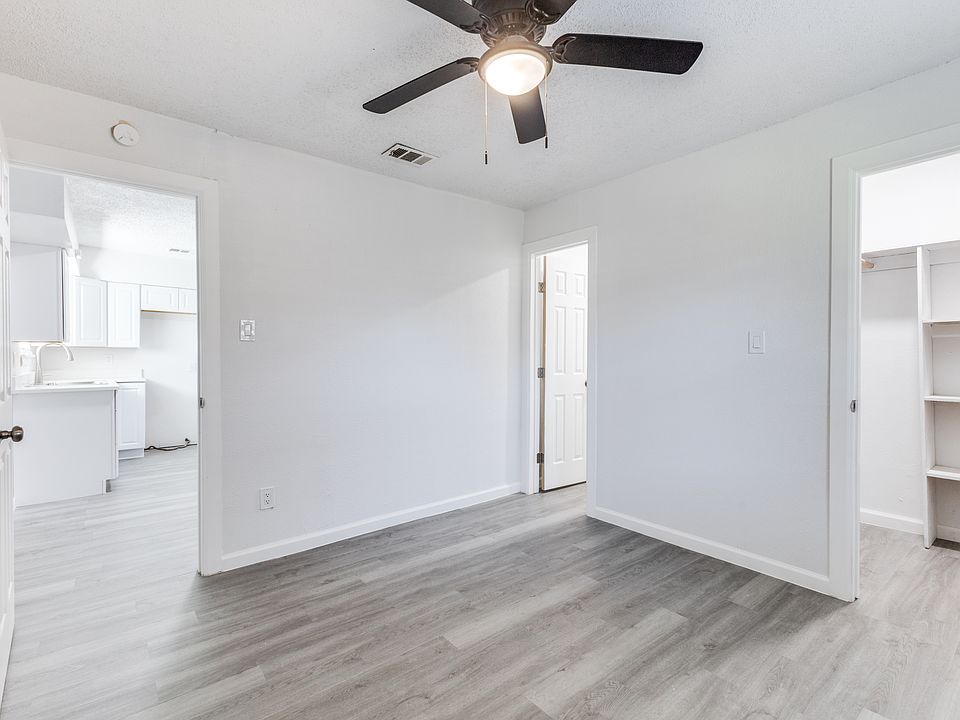 1st image of 12900 Quail Dr