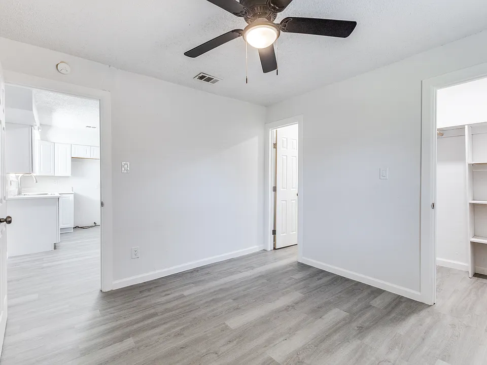 12900 Quail Dr