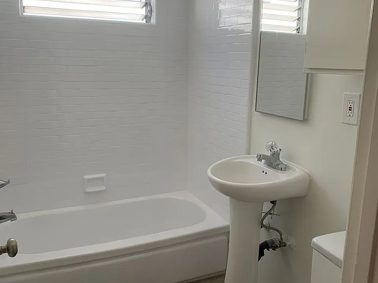 Charming Studio In The Heart Of East Hollywood — Photo 10