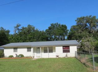 115 Silver Lake Rd, Palatka, FL 32177