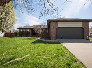 390 Adam Ave, Sparta, MO 65753