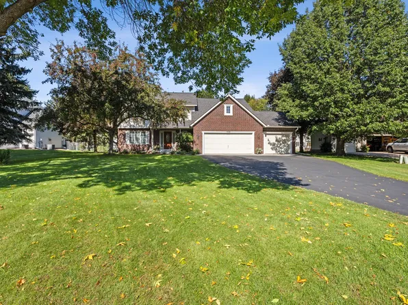 8769 Jewel Ave S, Cottage Grove, MN 55016