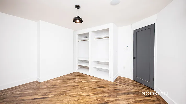 Rented by Nooklyn NYC LLC | media 21