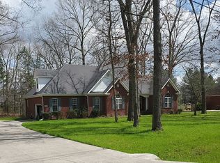 105 Honey Brook Dr, Toney, AL 35773