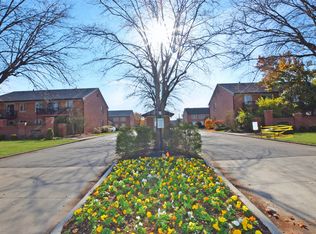 1176 Canterbury Ct #A, Indianapolis, IN