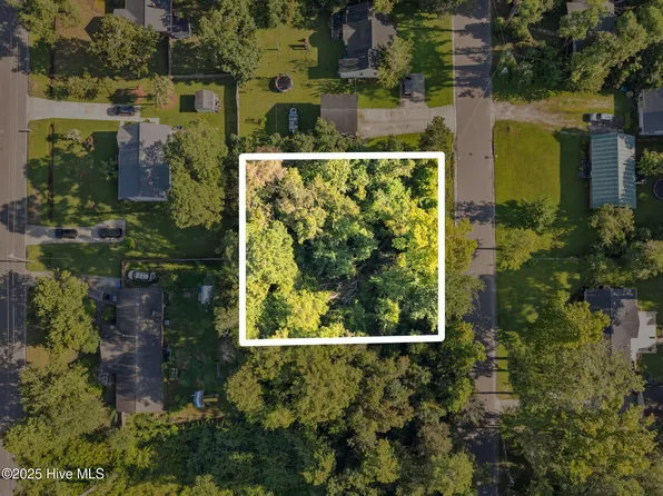 2130 Wisteria Drive, Wilmington, NC 28401