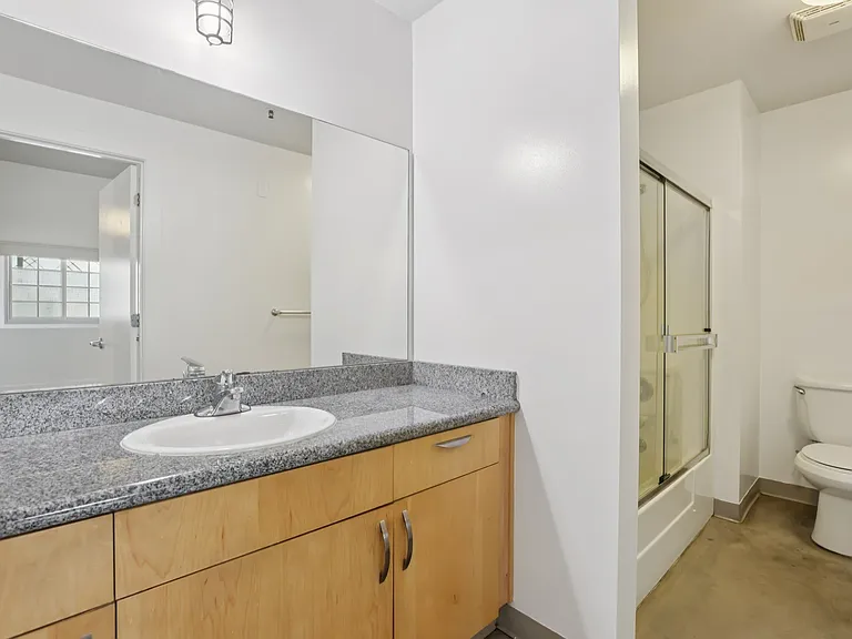 Durant Lofts — Photo 6