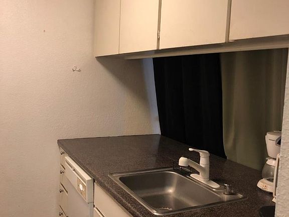 4th image of 3206 Shelter Creek Ln