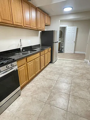 Rented by Executive Towers  | media 30