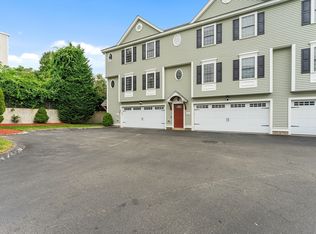 126 Smith St UNIT 5, Lowell, MA 01851