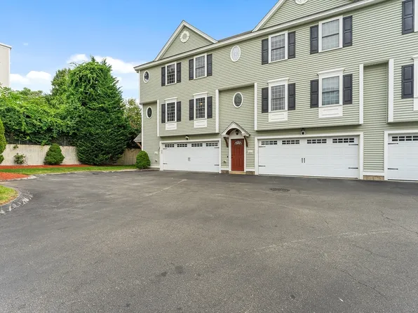 126 Smith St Unit 5, Lowell, MA 01851