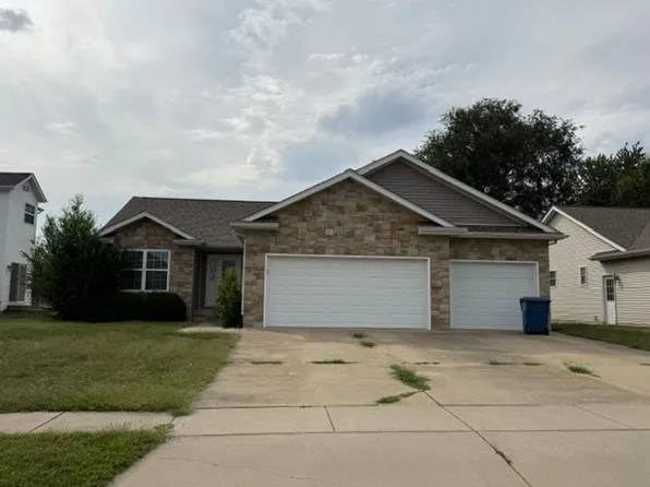 417 Dalhlia Dr, Chatham, IL 62629