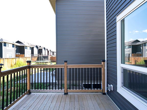 44-web-or-mls-628-midtown-pl-sw_01022024