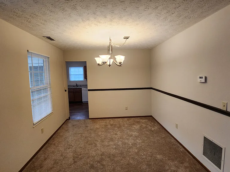 1154 Witt Rd — Photo 8