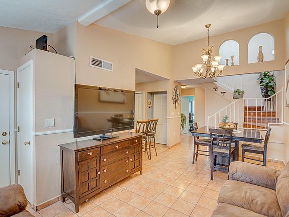 3rd image of 11015 Aqua Ct