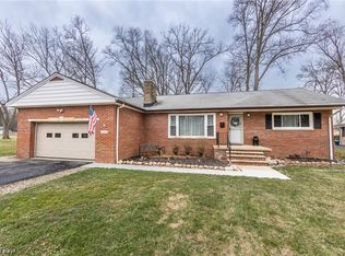 4098 Canterbury Rd, North Olmsted, OH