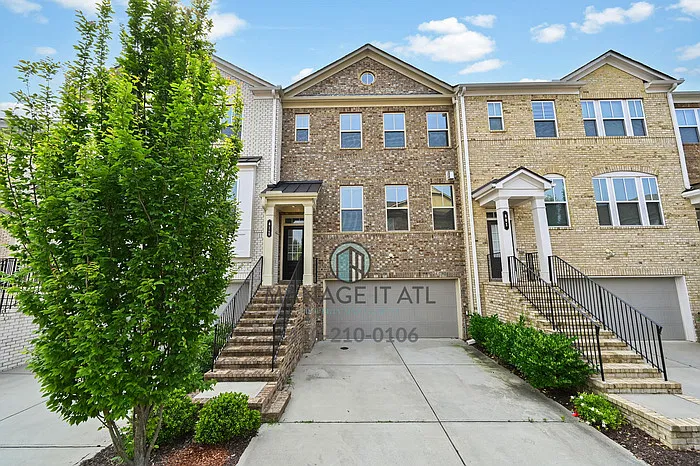 3 bed, 3.5 bath, 2121 sqft, $2,699 — Photo 2