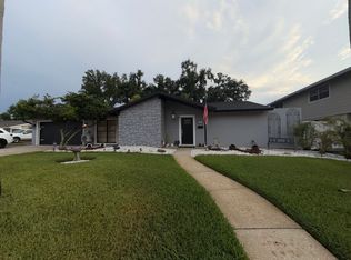 8012 W Pocahontas Ave, Tampa, FL 33615
