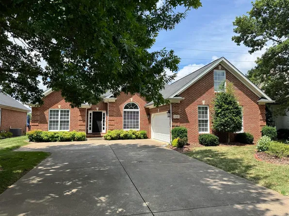 1640 Camden Ct, Bowling Green, KY 42103