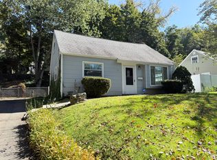 34 Hawthorne Rd, New Haven, CT 06513