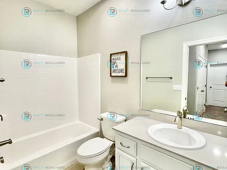 1815 Dark Horse Rd #B — Photo 40