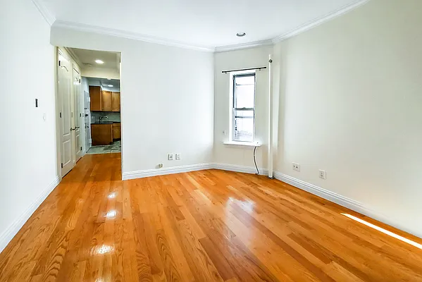 Rented by Warburg | media 3