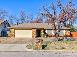 6703 E 93rd St, Tulsa, OK 74133