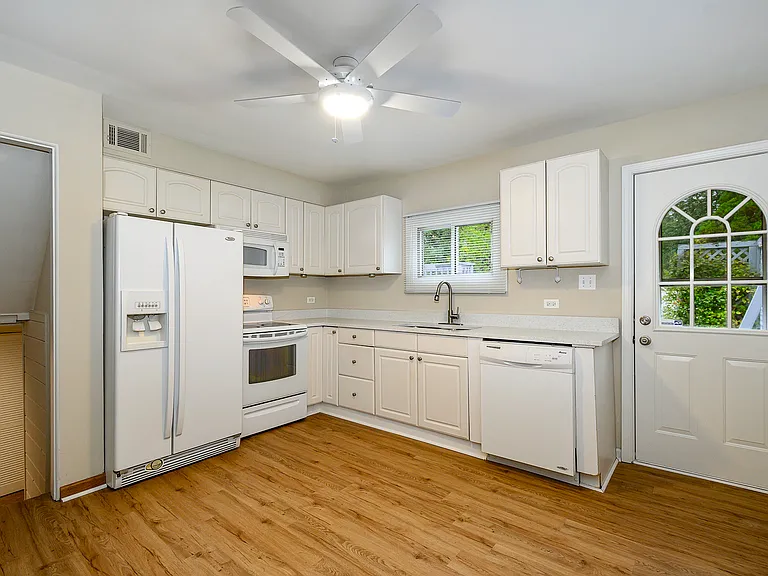 235 W Hickory Rd — Photo 8