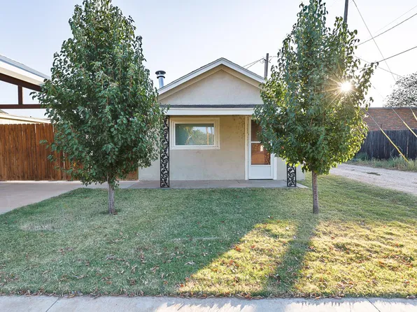 200 N 10th St, Slaton, TX 79364