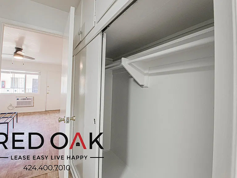 2666 Ellendale Pl #203 — Photo 12