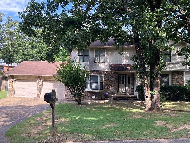 4601 Randolph Rd — Photo 1