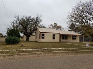 602 Chestnut St, Idalou, TX 79329