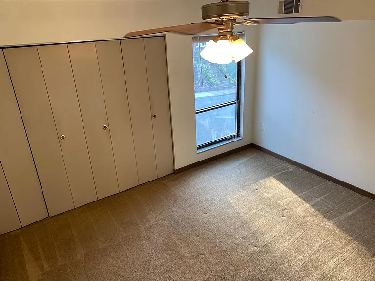 400 Connecticut Ave #4 — Photo 14