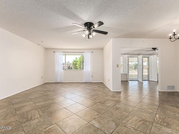 3rd image of 10319 W TWIN OAKS Drive