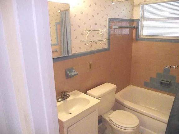 5th image of 1281 61st Ave N