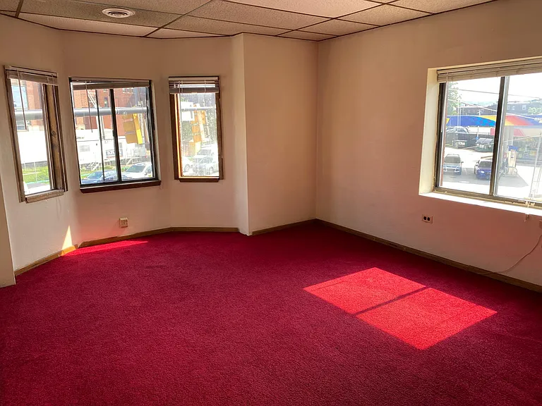294 Craft Ave #1 — Photo 4