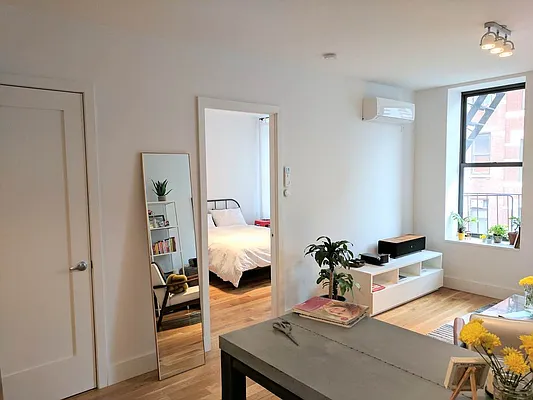 Rented by Highline Residential | media 23