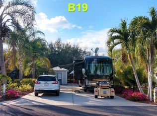 5810 Maplewood Ct, Fort Myers, FL 33905