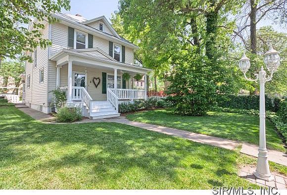 1st image of 4 Saint Andrews Ave