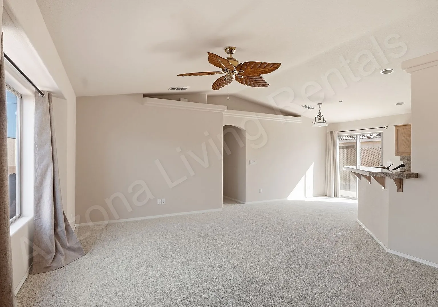 Southside Duplex With Fenced Yard — Photo 3