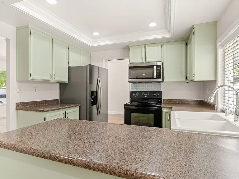 36711 Nichols Ave — Photo 9