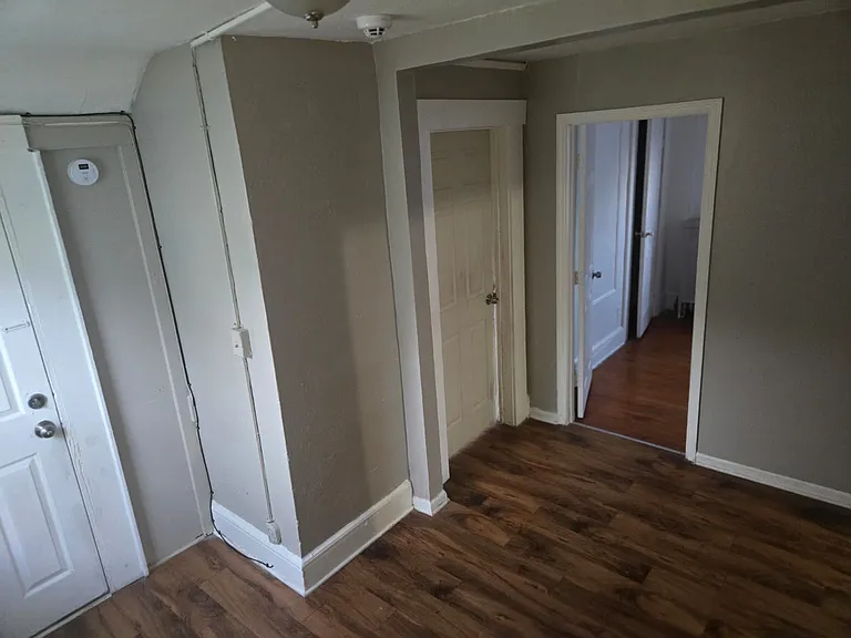 144-146 Mapes Ave #3 — Photo 5
