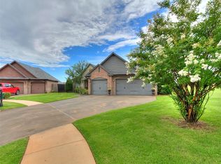 7032 NW 159th Pl, Edmond, OK 73013