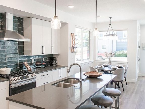 Gas Range and All Stainless Steel Appliances