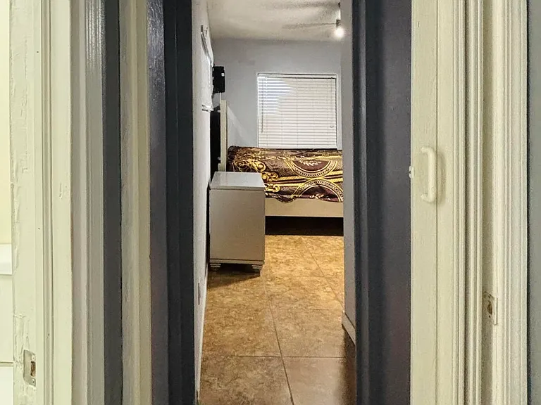3720 W Mauna Loa Ln #STUDIO — Photo 11