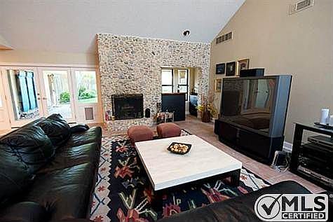 2nd image of 6721 Harvest Glen Dr