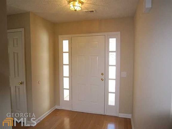 2nd image of 662 Marble Arch Ave