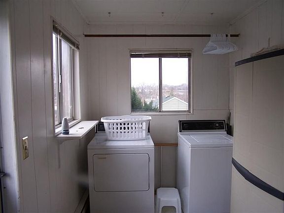 Entry-level laundry room.