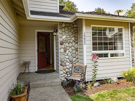 2nd image of 18622 Silverleaf Pl